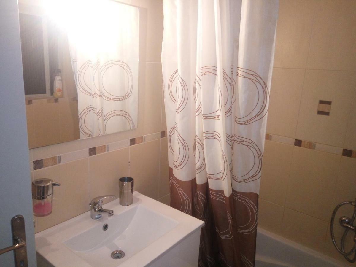 Apartment In The Center Of Афіни Екстер'єр фото