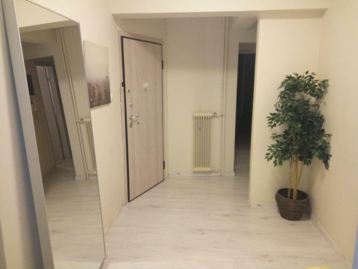 Apartment In The Center Of Афіни Екстер'єр фото